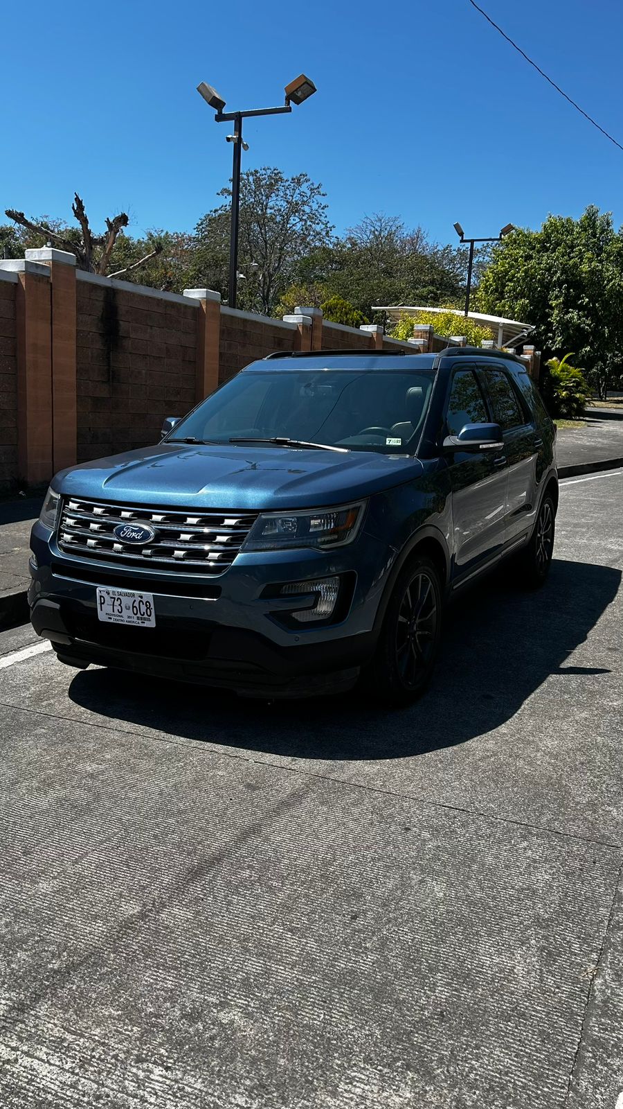 FORD EXPLORER 2018